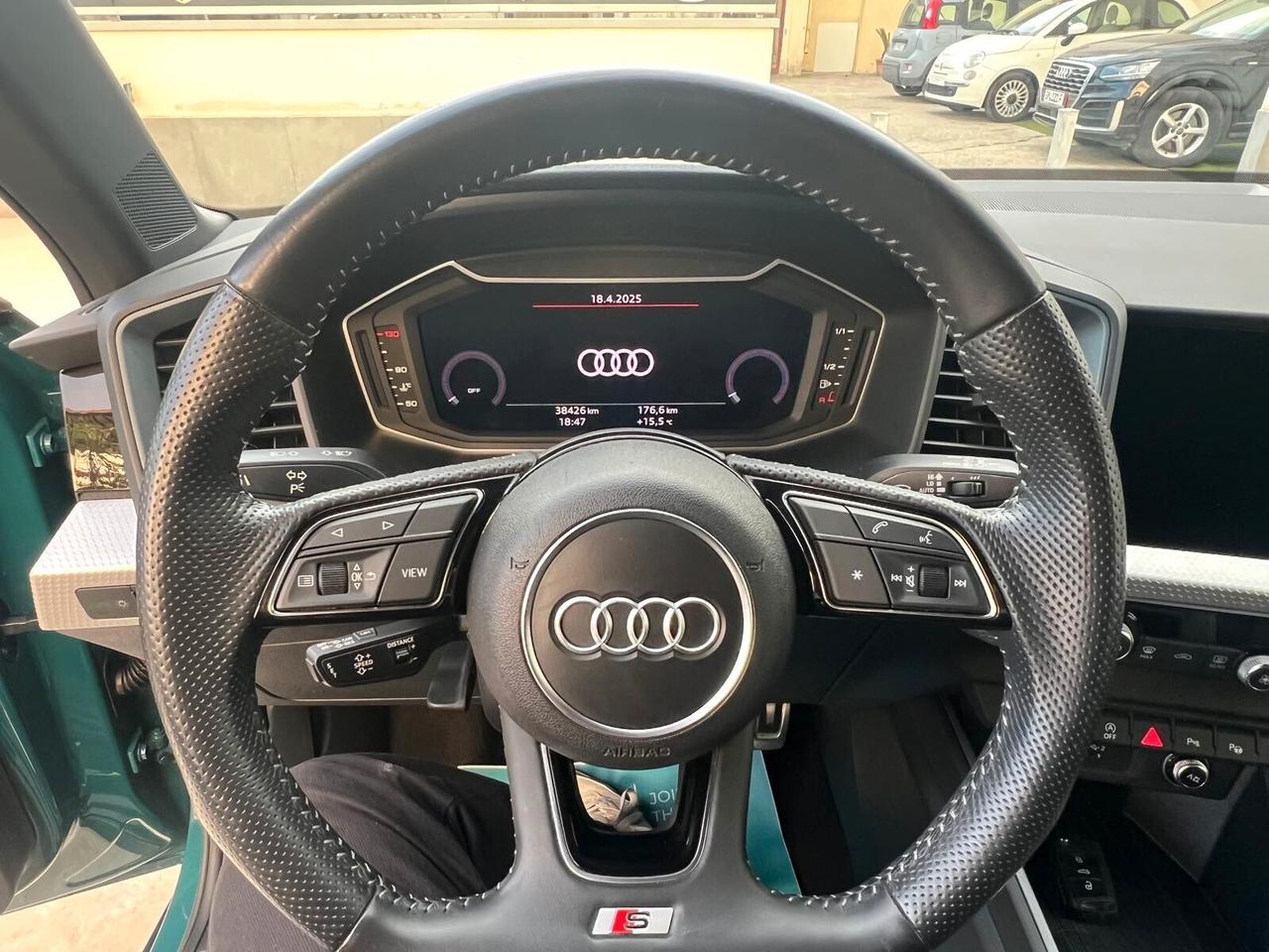 Audi A1 citycarver 30 TFSI S tronic S LINE
