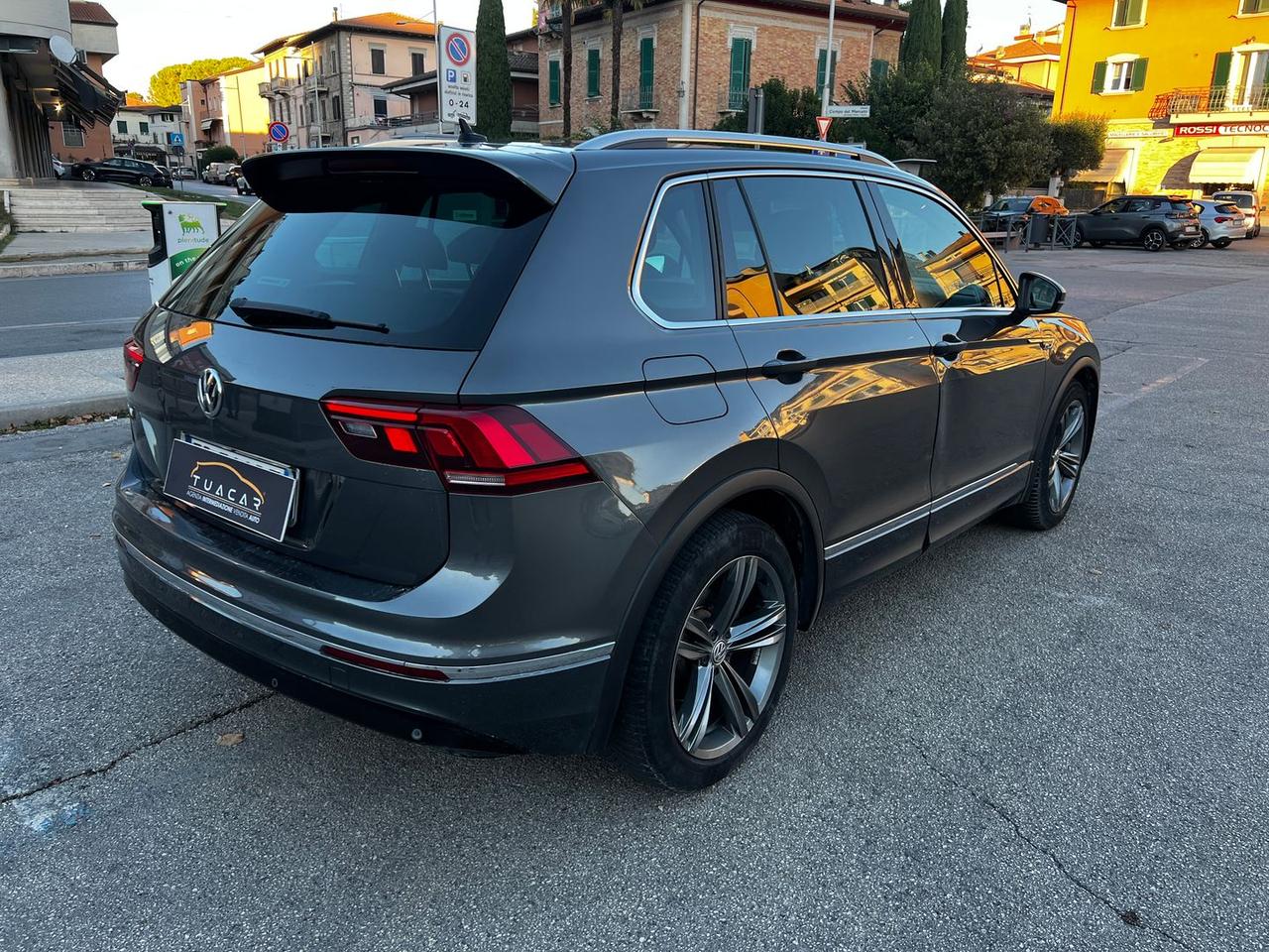 Volkswagen Tiguan Sport 1 #50918
