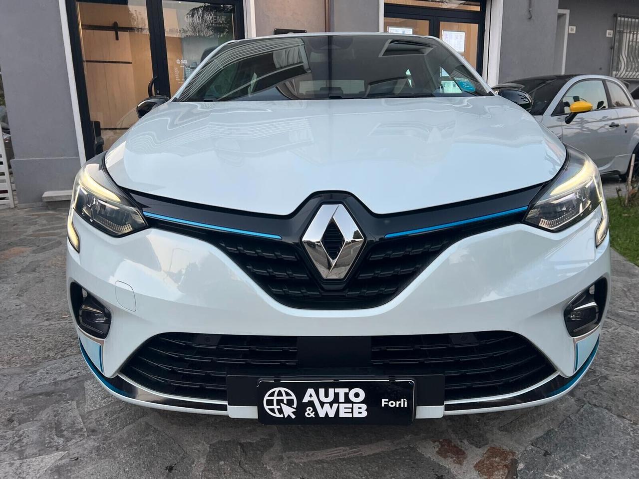 RENAULT CLIO HYBRID E-TECH RS LINE 140cv NEOPAT