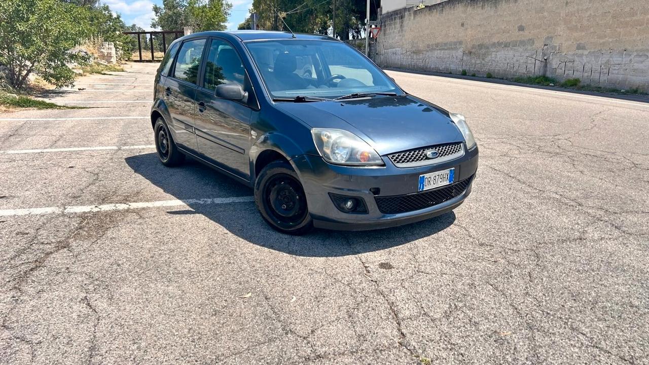 Ford Fiesta 1.4 TDCi 5p. Ghia