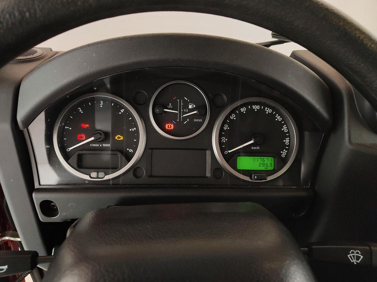 Land Rover Defender 90 2.2 TD4 Soft top N1