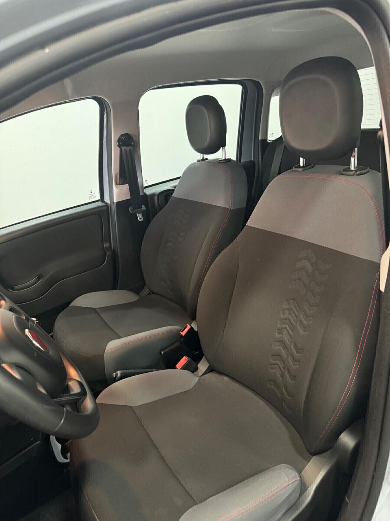 Fiat Panda 1.0 FIREFLY S&S HYBRID PER NEOPATENTATI