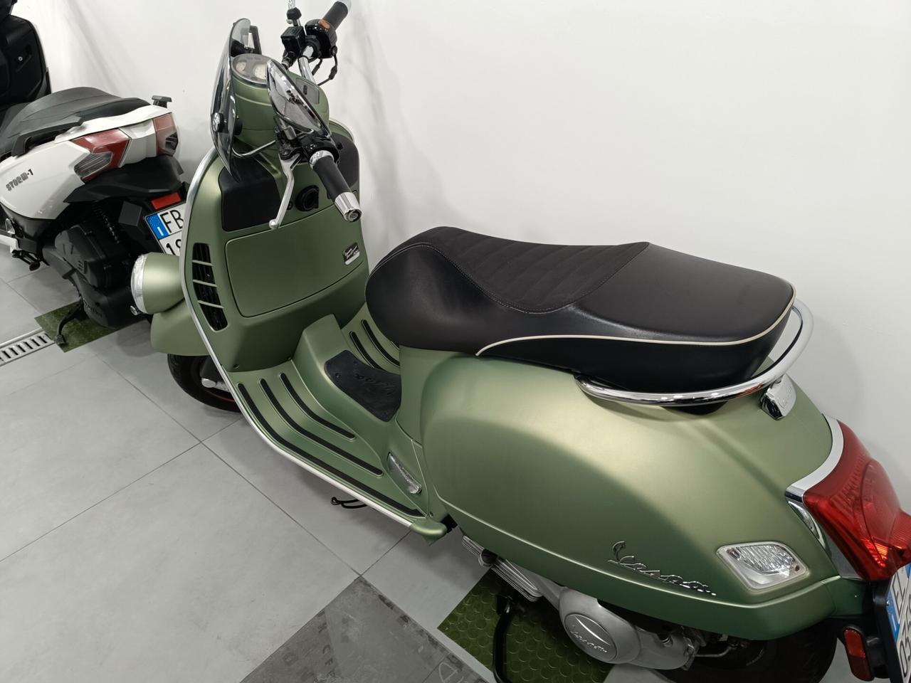 Vespa 6 giorni gt300