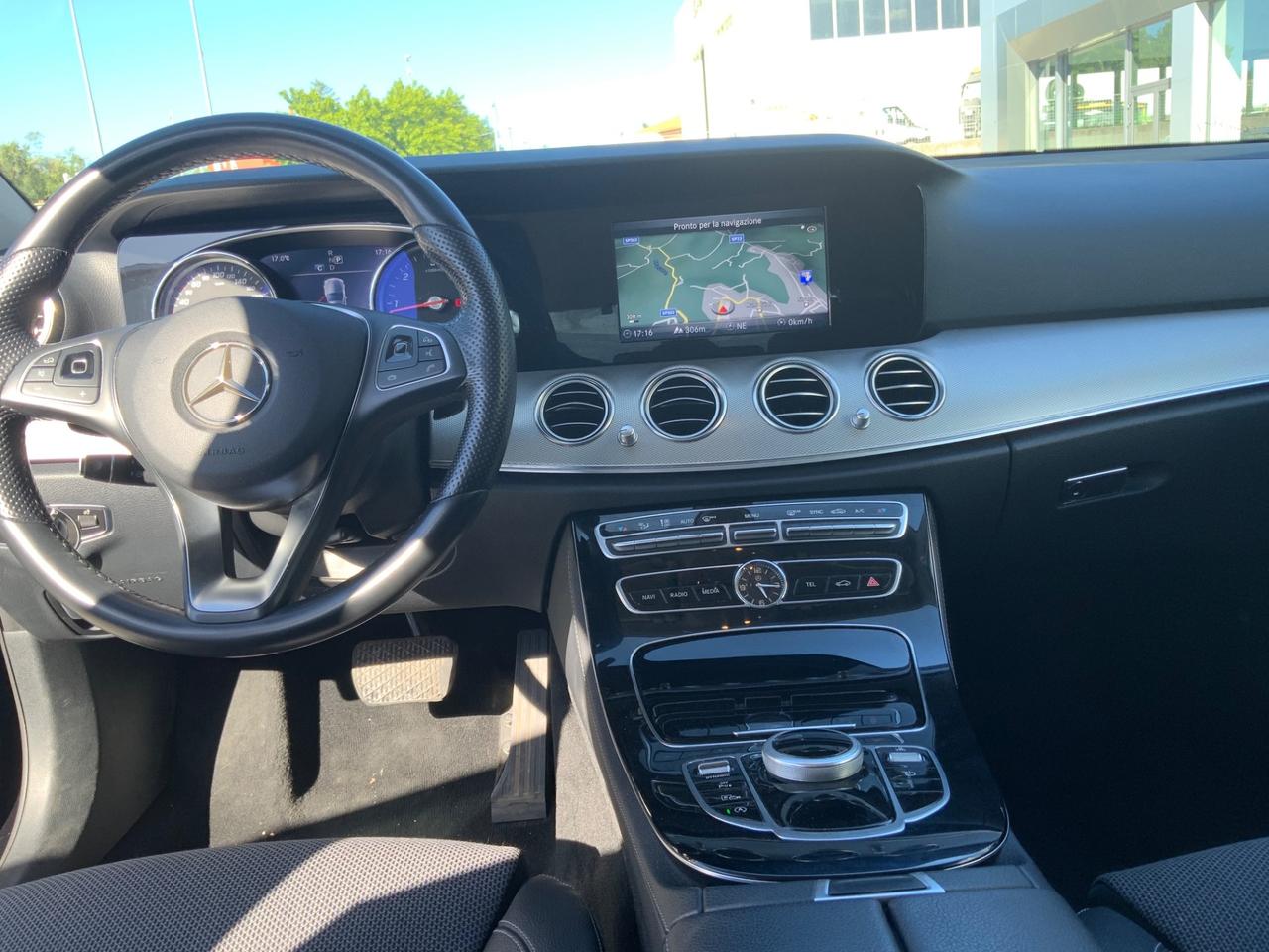 Mercedes-benz E 200 E 200 d Auto Business Sport