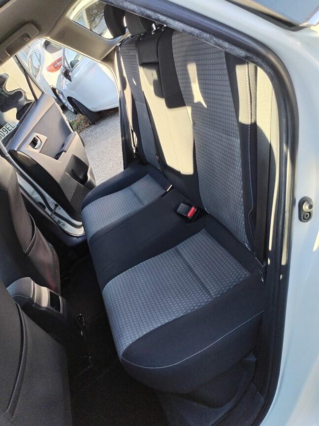 Toyota Auris Touring Sports 1.8 Hybrid Black Edition 5/2019 km 217000 iva esposta NEOPATENTATI
