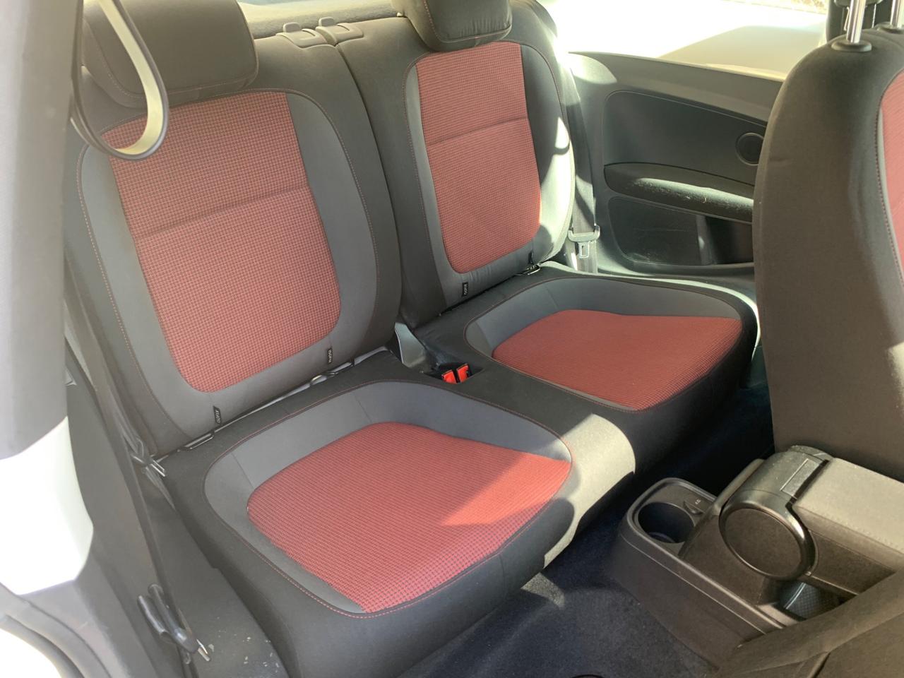 Volkswagen Maggiolino 1.2 TSI Design B 03/2015 km 38000