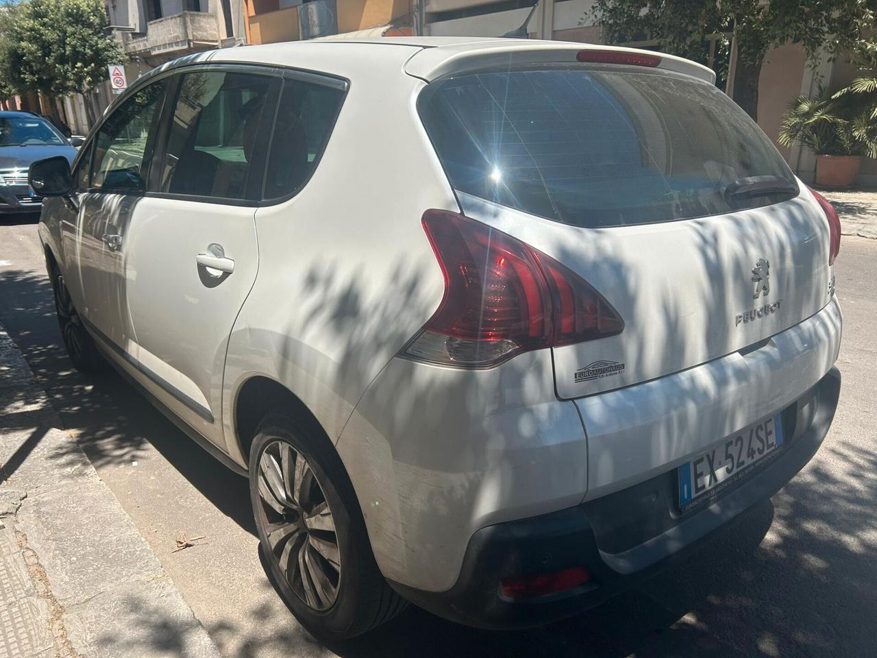 Peugeot 3008 1.6 e-HDi 115 CV ETG6