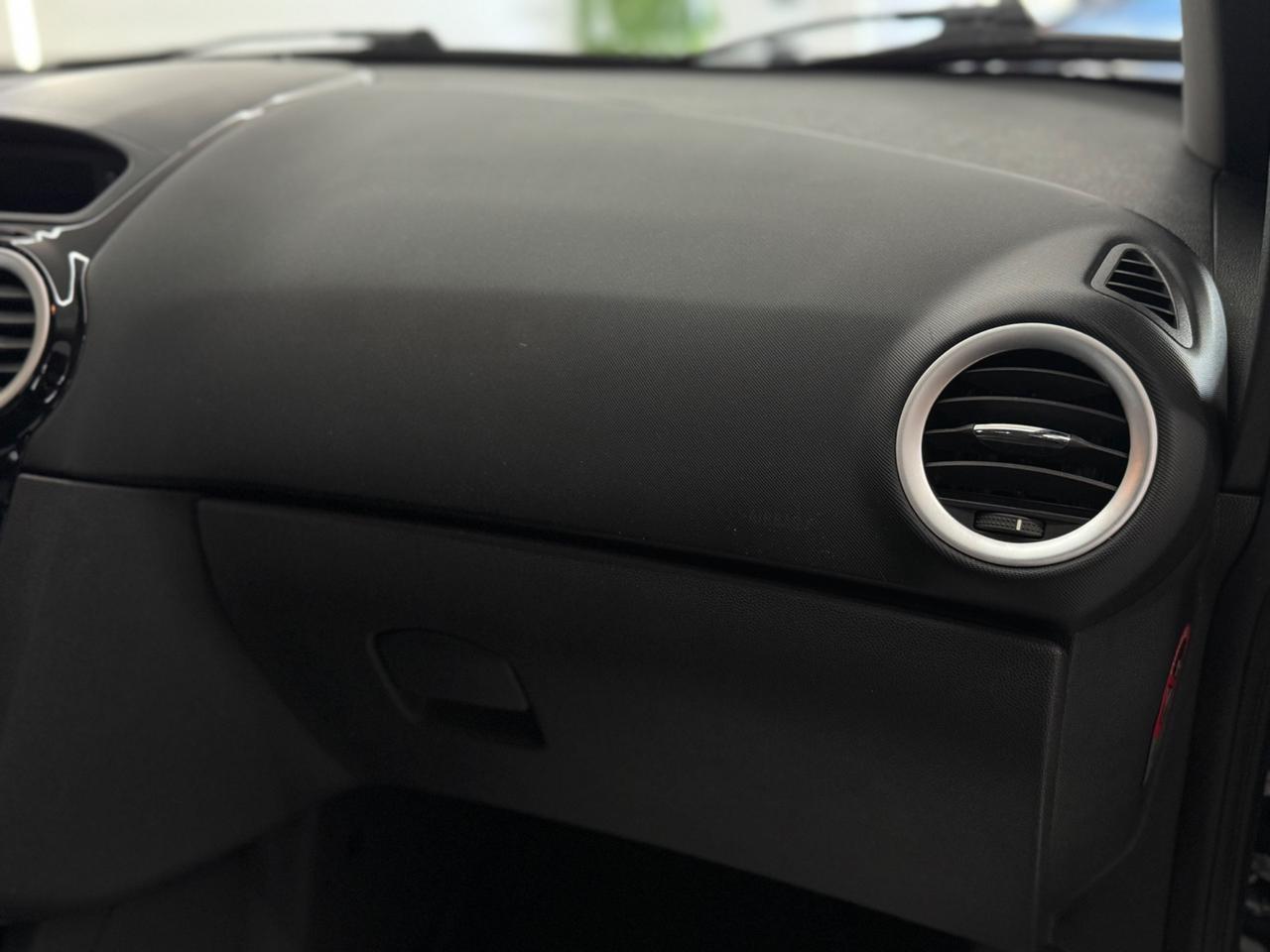 Opel Corsa 1.4 Cosmo Full Optional