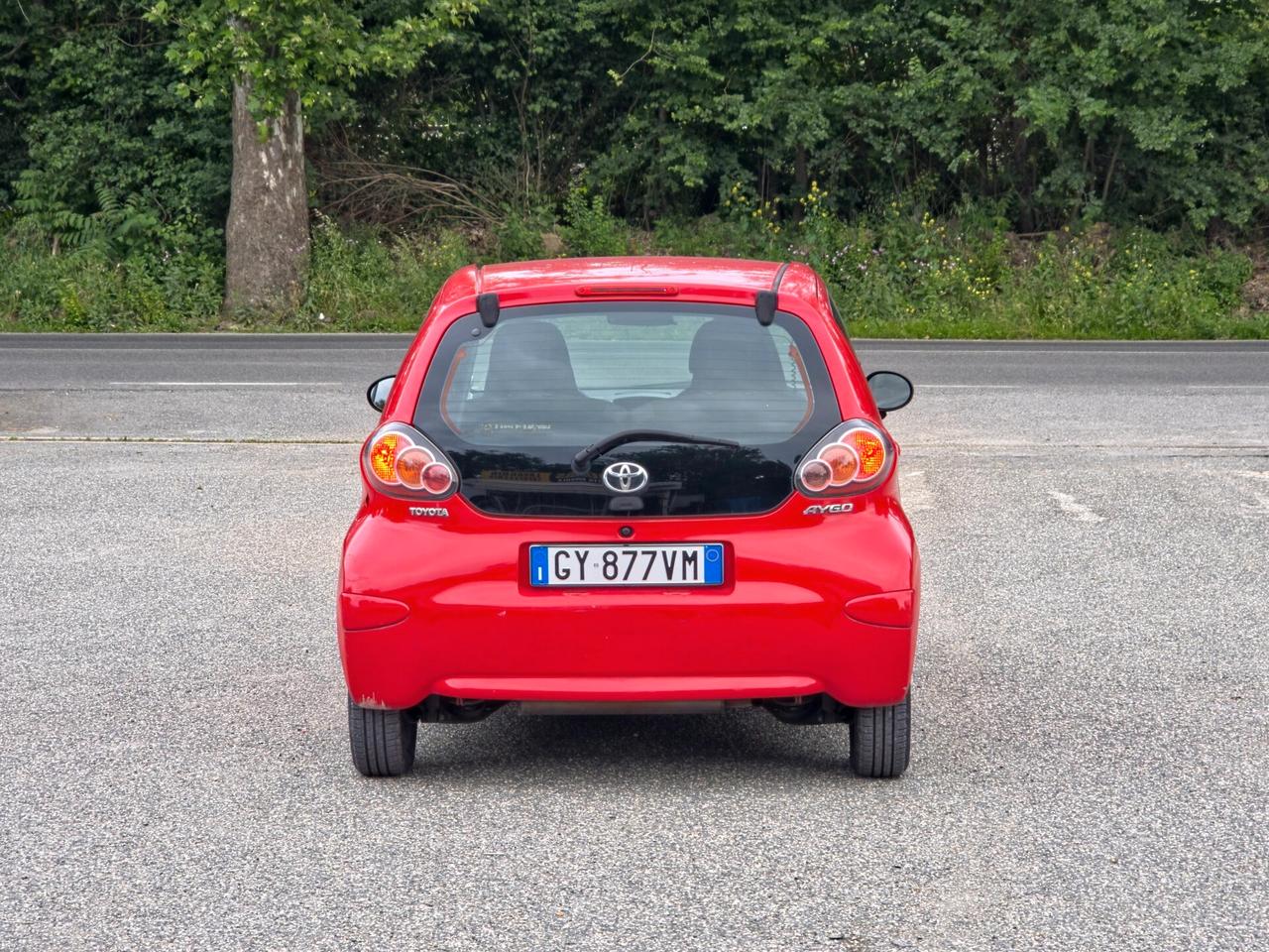 Toyota Aygo 1.0 12V VVT-i 5 porte Sol CV-68 2008-E4 Manuale NEO
