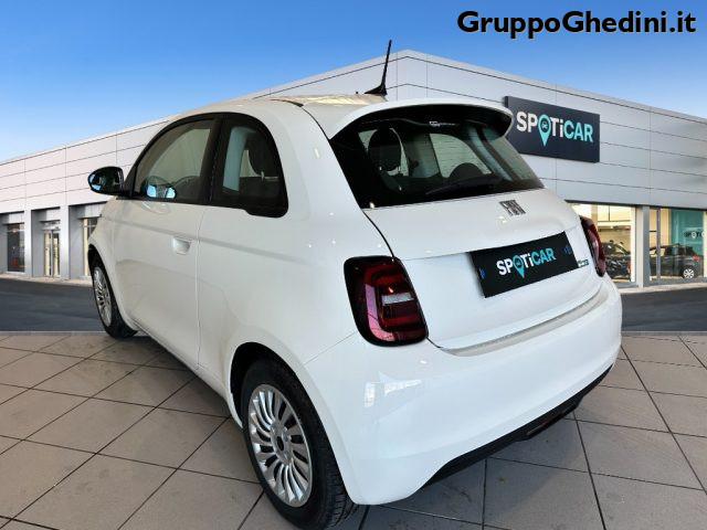 FIAT 500e Action Berlina 23,65 kWh