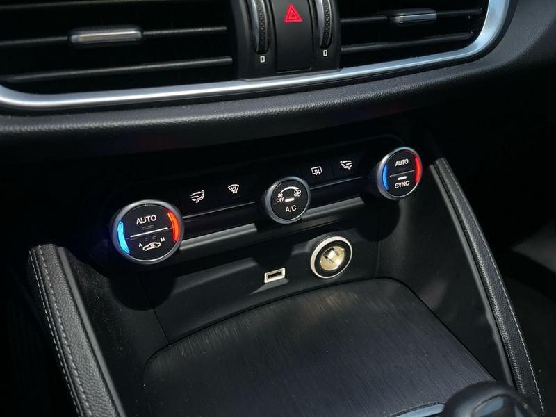 Alfa Romeo Stelvio 2.2 t Sport Tech rwd 160cv auto