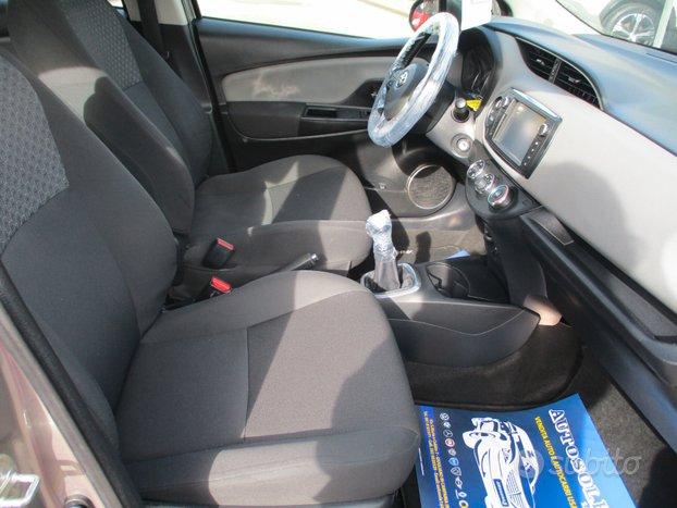 Toyota Yaris 1.0 BENZINA EURO 6B 5 PORTE LOUNGE