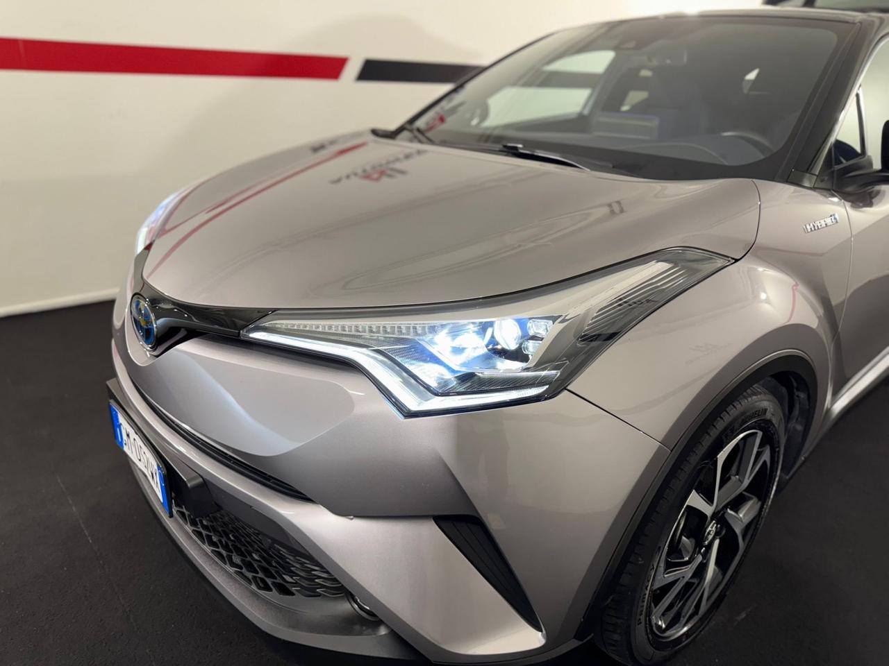 Toyota C-HR 1.8 Hybrid E-CVT Lounge