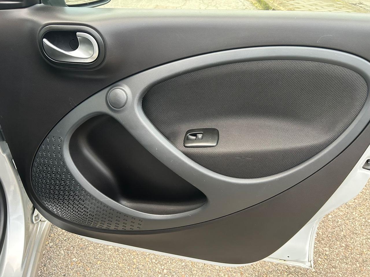 Smart ForFour Passion EQ #8909