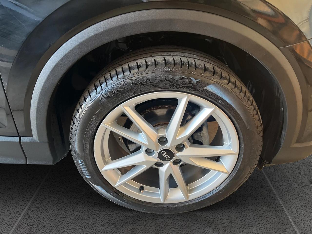 Audi Q2 30 TDI Admired