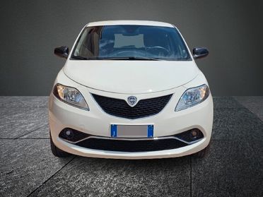 LANCIA YPSILON 1.0 ECOCHIC 70cv HYBRID SILVER