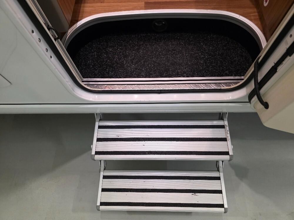 CAMPER HYMER B 588 PREMIUM LINE