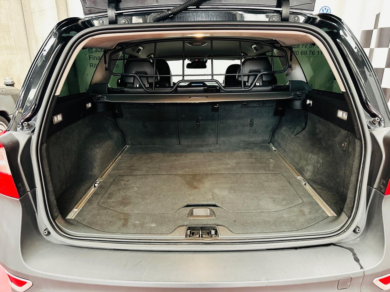 Volvo XC70 D5 215cv AWD Geartronic Summum MY12