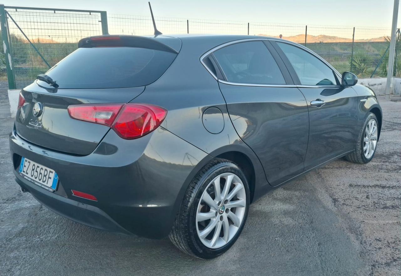 Alfa Romeo Giulietta 1.6 JTDm-2 105 CV Exclusive