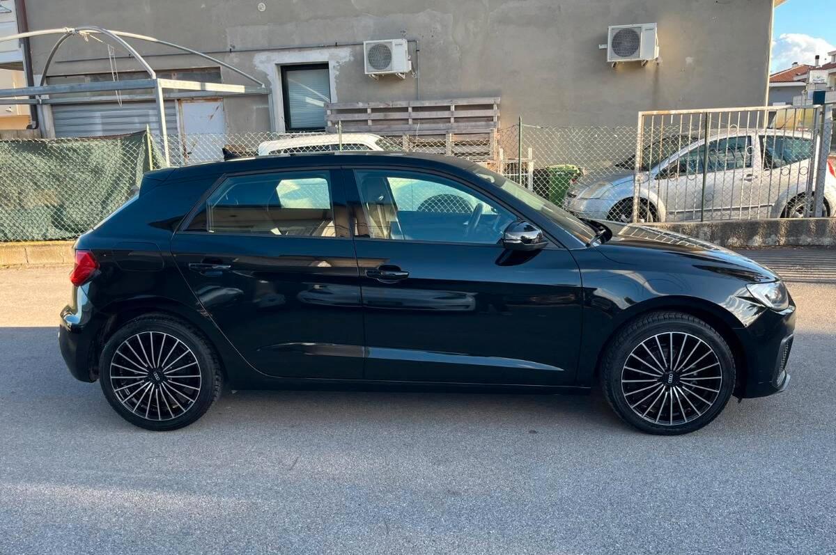 Audi A1 25 1.0 tfsi Admired s-tronic my20