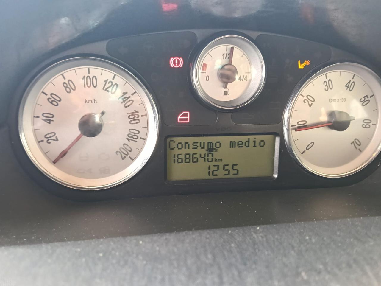 Lancia Ypsilon 1.3 MJT 75 CV Argento