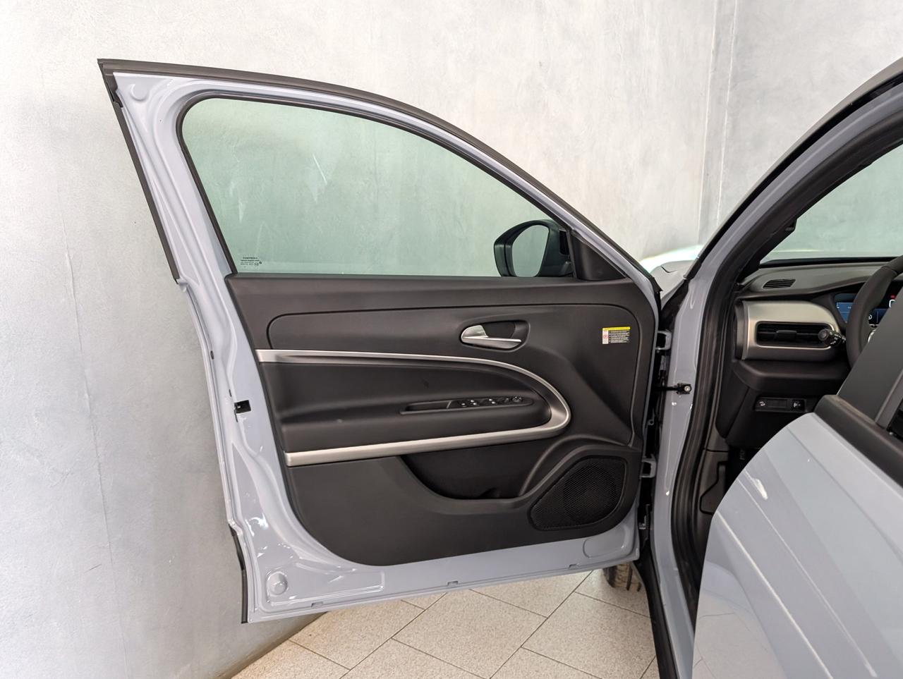 Jeep avenger 1.2 Turbo E-Hybrid 110cv eDCT6 Summit Freedom