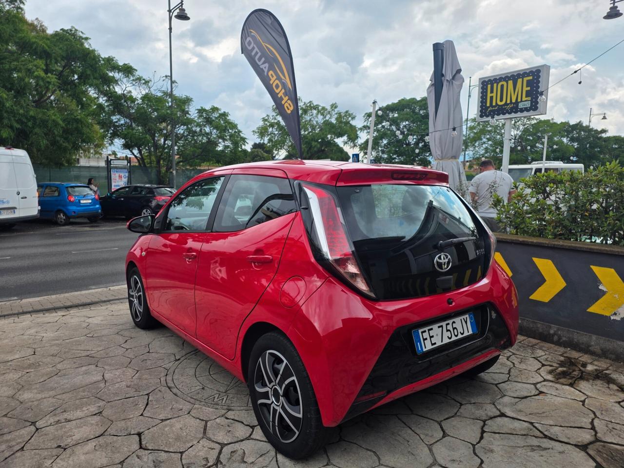 Toyota Aygo 1.0 69 CV 5 porte x-play