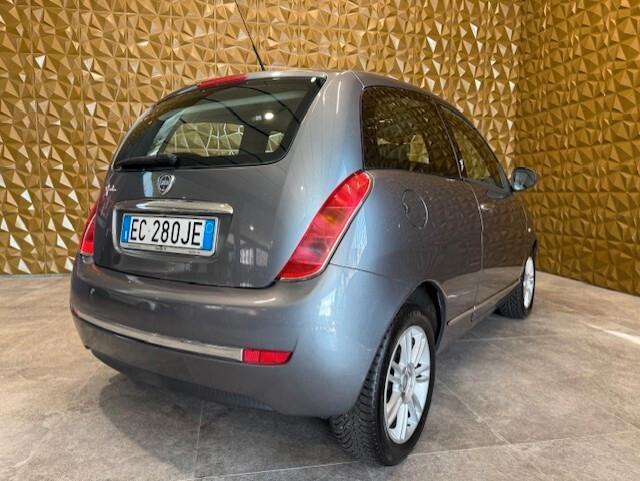 Lancia Ypsilon 1.2 Argento