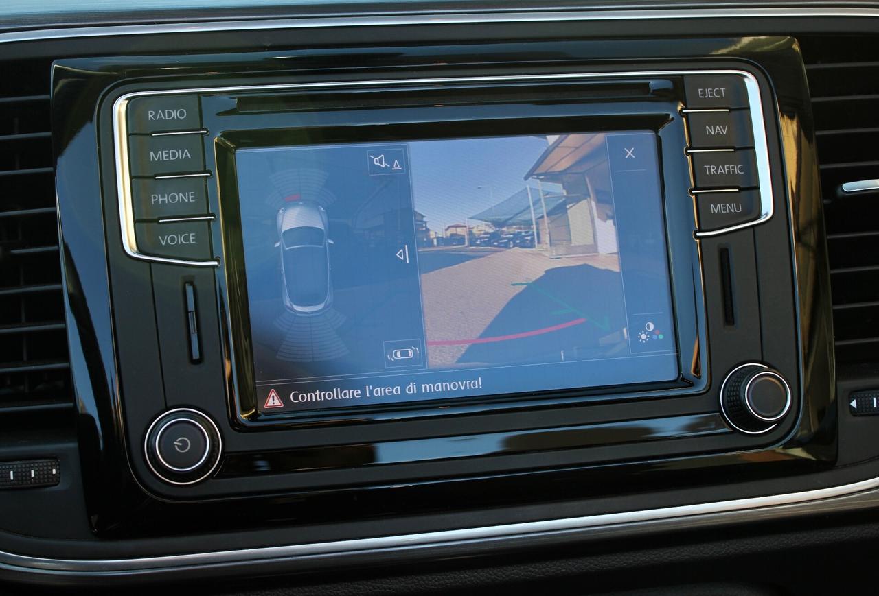 Volkswagen Maggiolino Cabrio 1.2 TSI DSG 105CV NAVY SENSORI