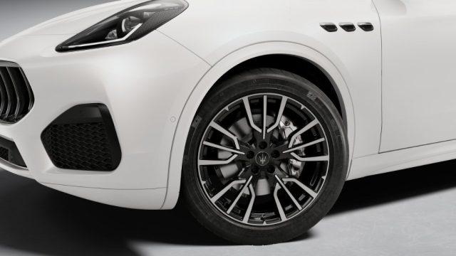 MASERATI Grecale MY25 2.0 BT MHEV 300 CV AWD