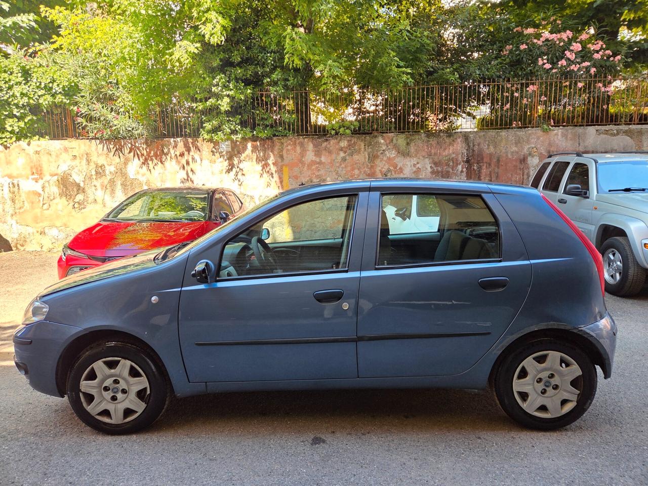 Fiat Punto 1.2 Dynamic 80cv - MARCIANTE