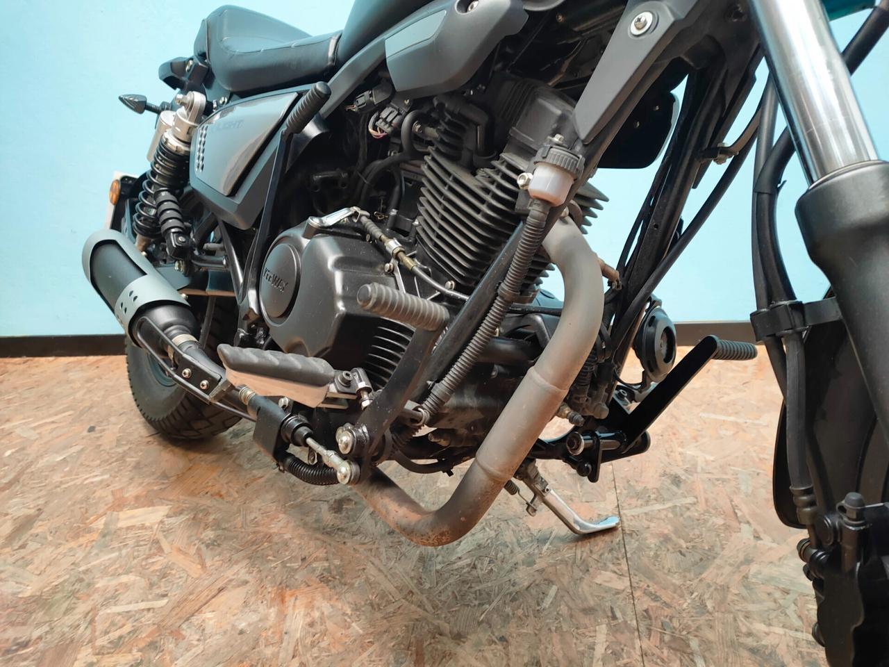 Keeway K-Light 125: personalità e maneggevolezza