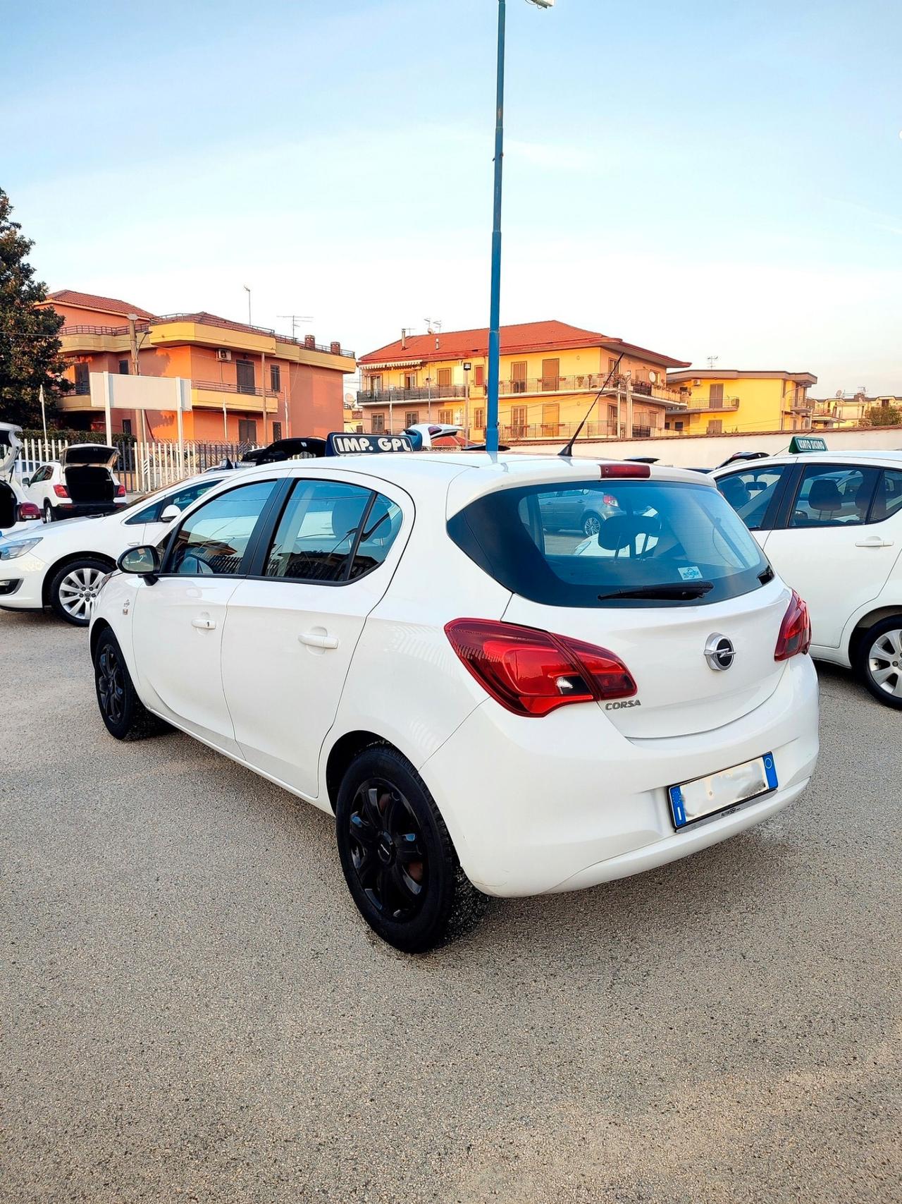 Opel Corsa 1.4 90CV GPL Tech 5 porte n-Joy