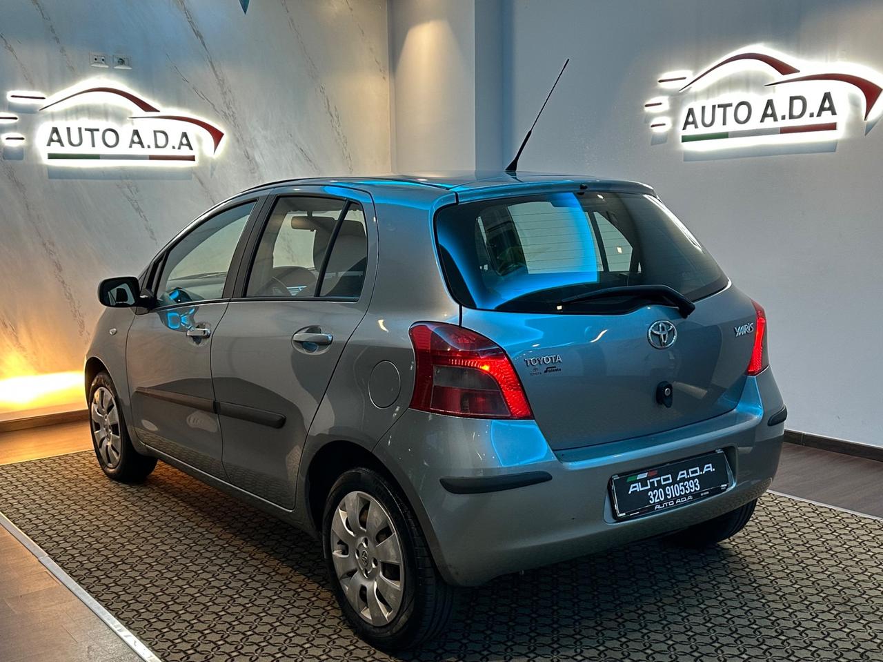 Toyota Yaris 1.0 5 porte Sol