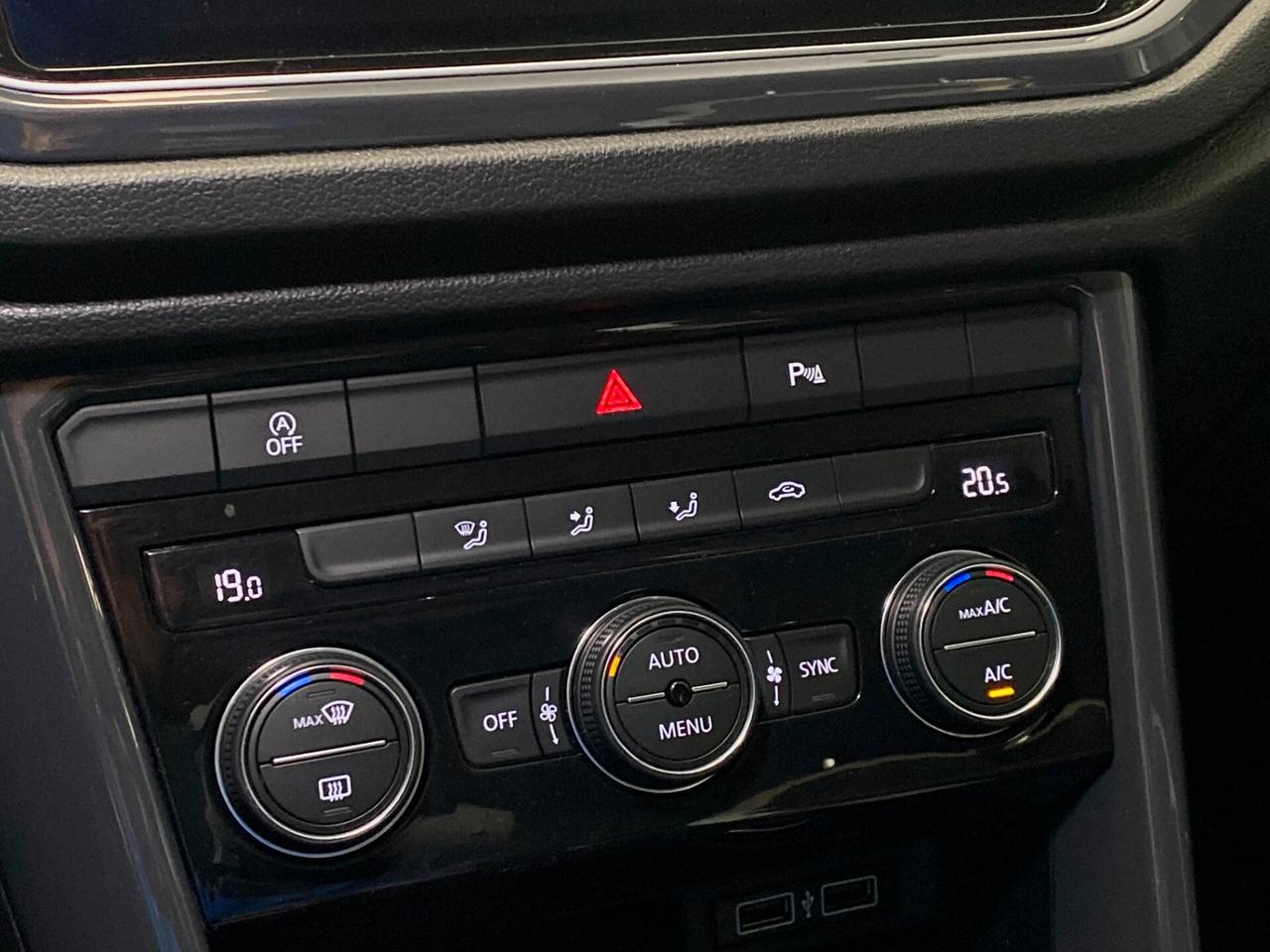 Volkswagen T-Roc 1.6 TDI 116CV Advanced 18” LED Navi Camera