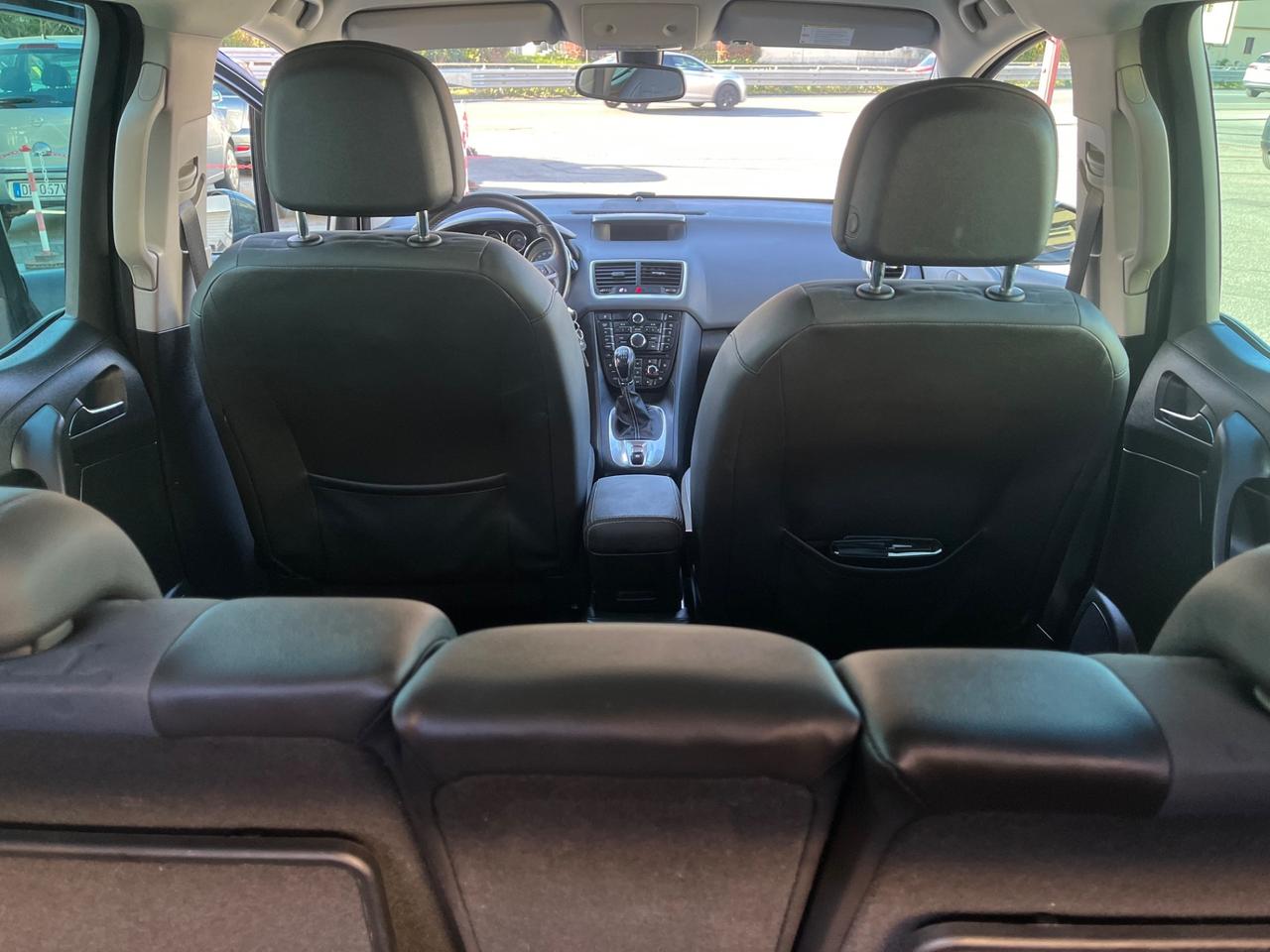 OPEL MERIVA - NEOPATENTATI