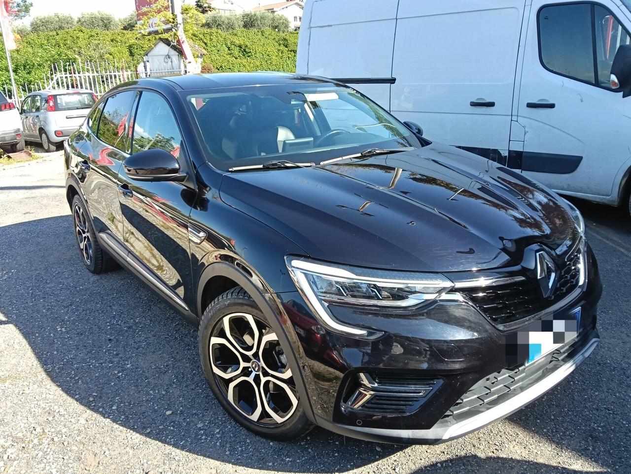 Renault Arkana Hybrid E-Tech 145 CV R.S. Line