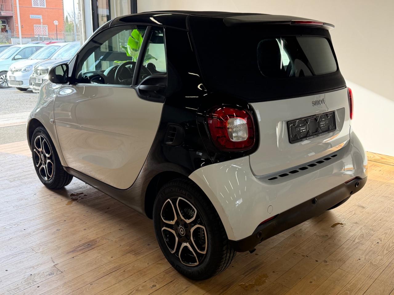 Smart ForTwo CABRIO 1.0 71CV PASSION TWINAMIC LED UNIPRO