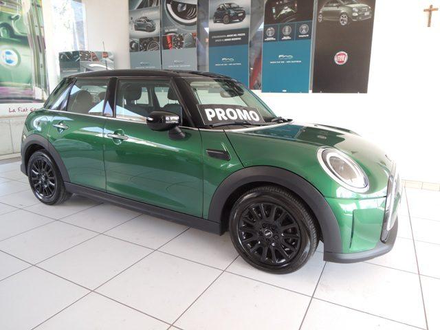 MINI Cooper 1.5 Cooper Essential 5 porte