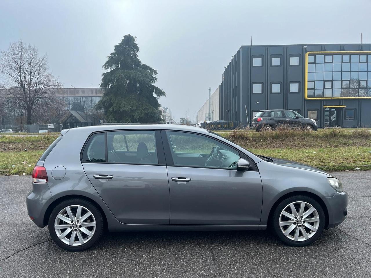 Volkswagen Golf 1.6 TDI DPF 5p. **NEOPATENTATI**