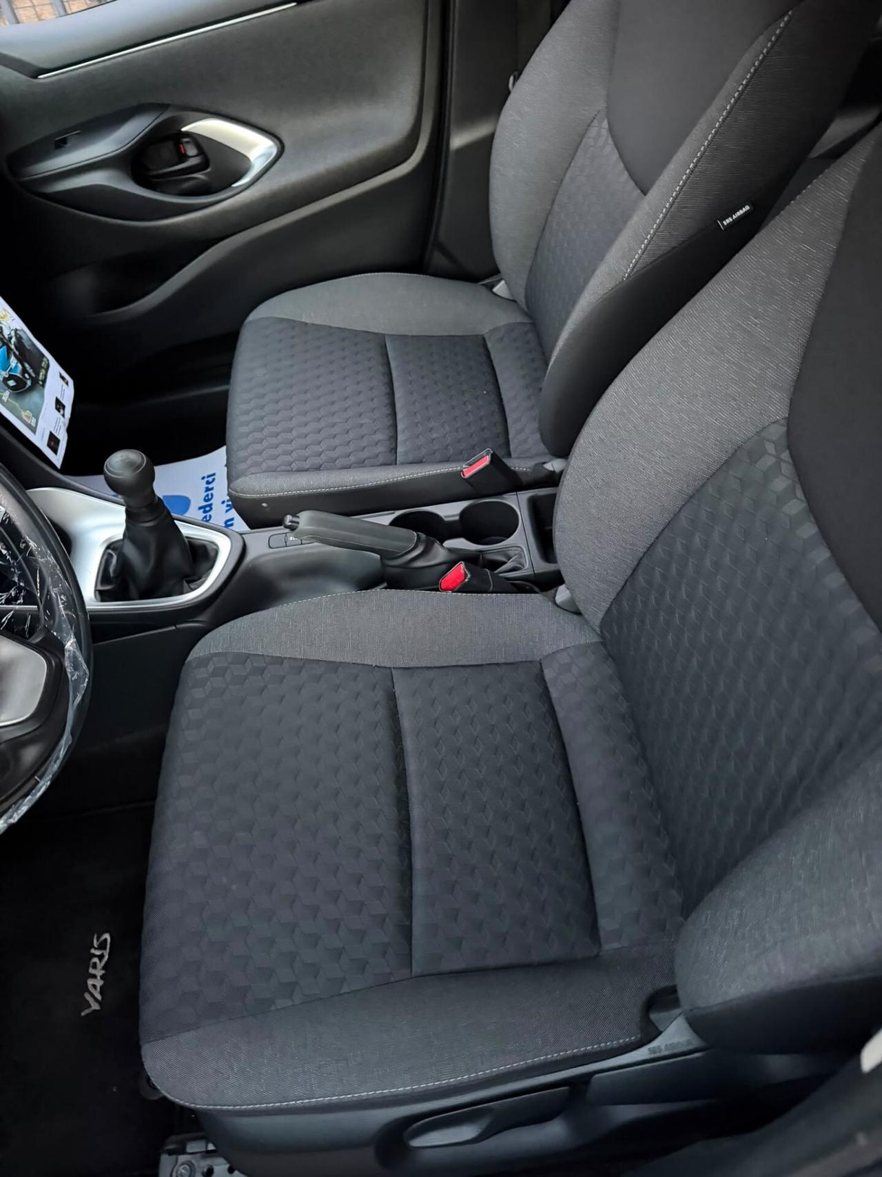 Toyota Yaris 1.0 benzina