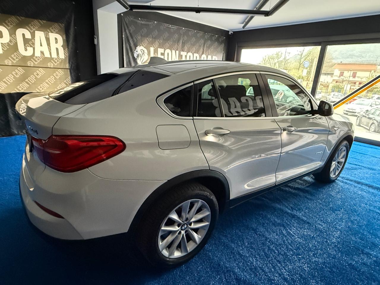 Bmw X4 xDrive20d gancio traino omologato auto da vetrina