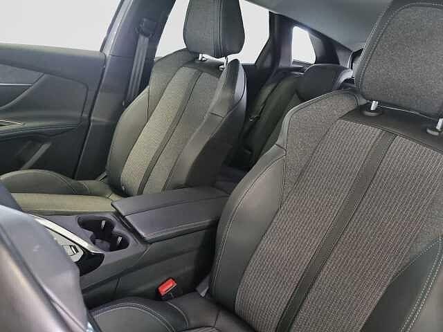 Peugeot 3008 3008 1.5 bluehdi Allure Pack s&s 130cv eat8