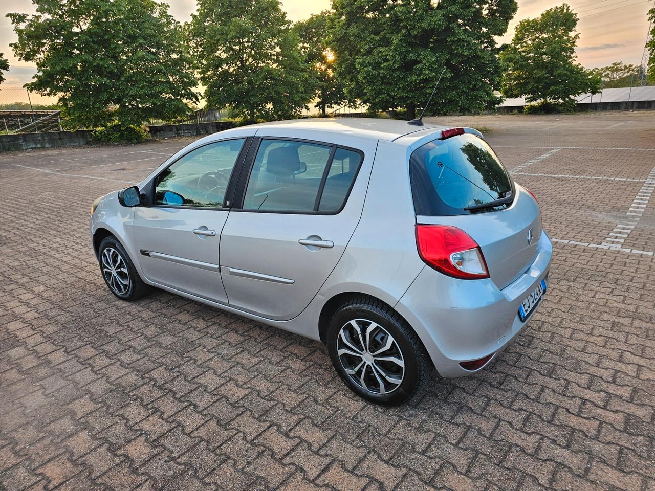 Renault Clio 1.5 dCi 75CV 5 porte Dynamique