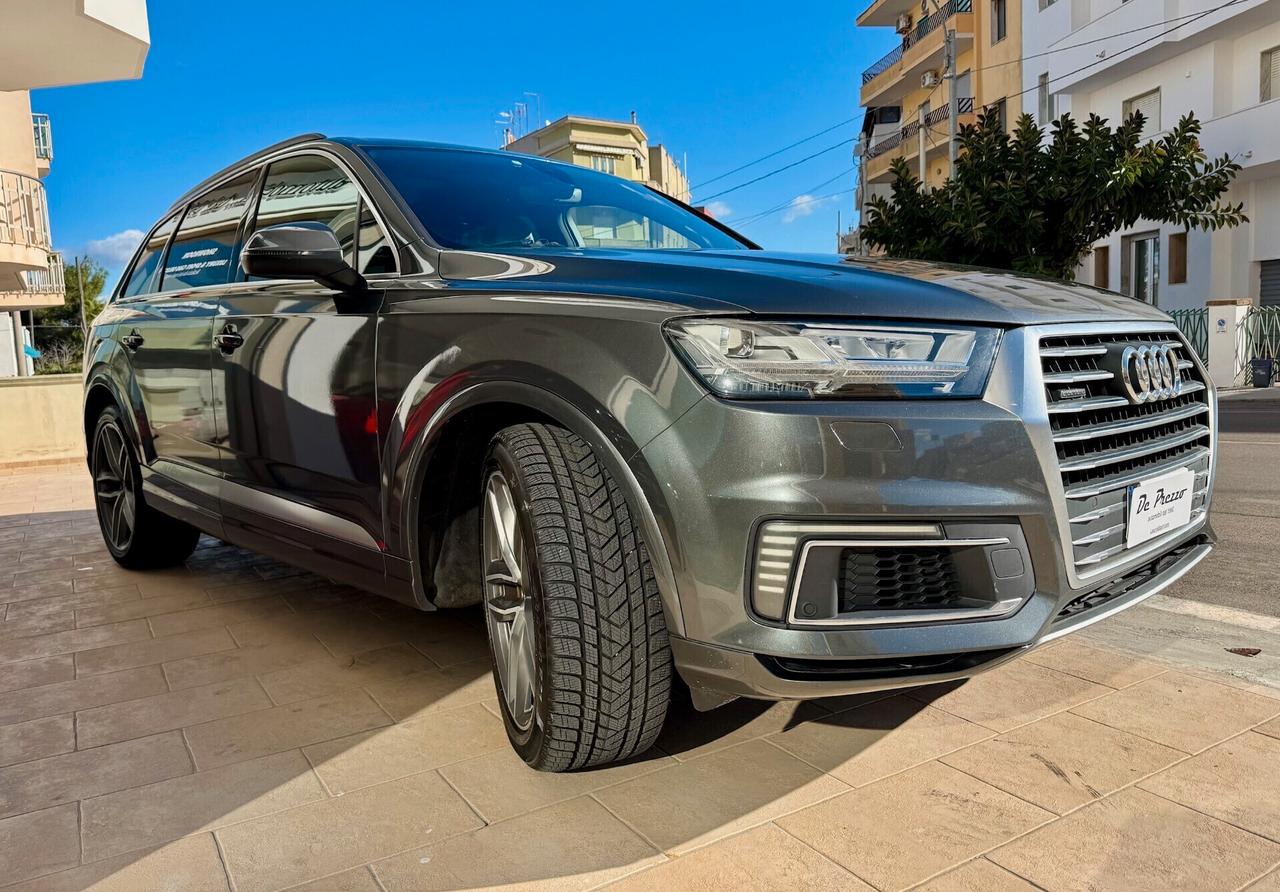 Audi Q7 e-tron 3.0 TDI quattro tiptronic Business Plus