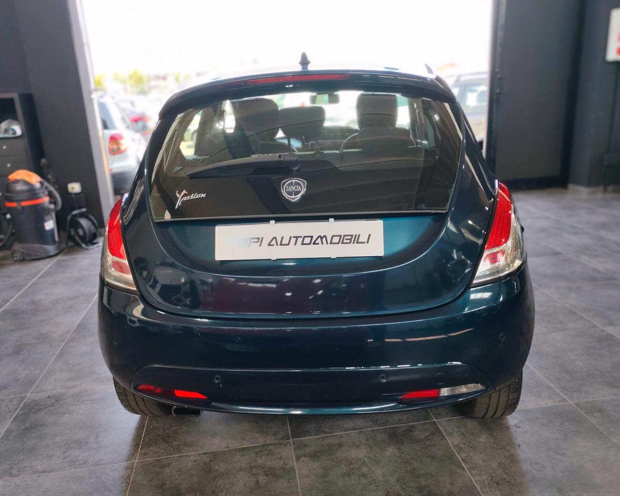 Lancia Ypsilon 1.2 GPL 69 cv Gold