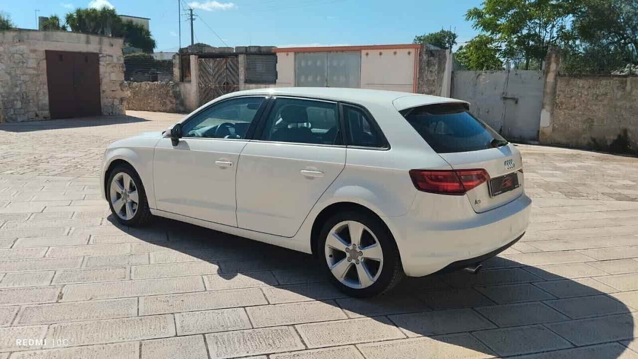 Audi A3 SPB 1.6 TDI 105 CV CR Ambiente