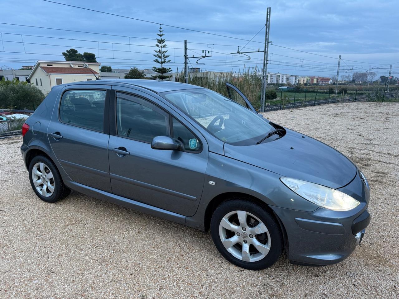 Peugeot 307 1.6 16V HDi 90CV 5p. PERMUTE
