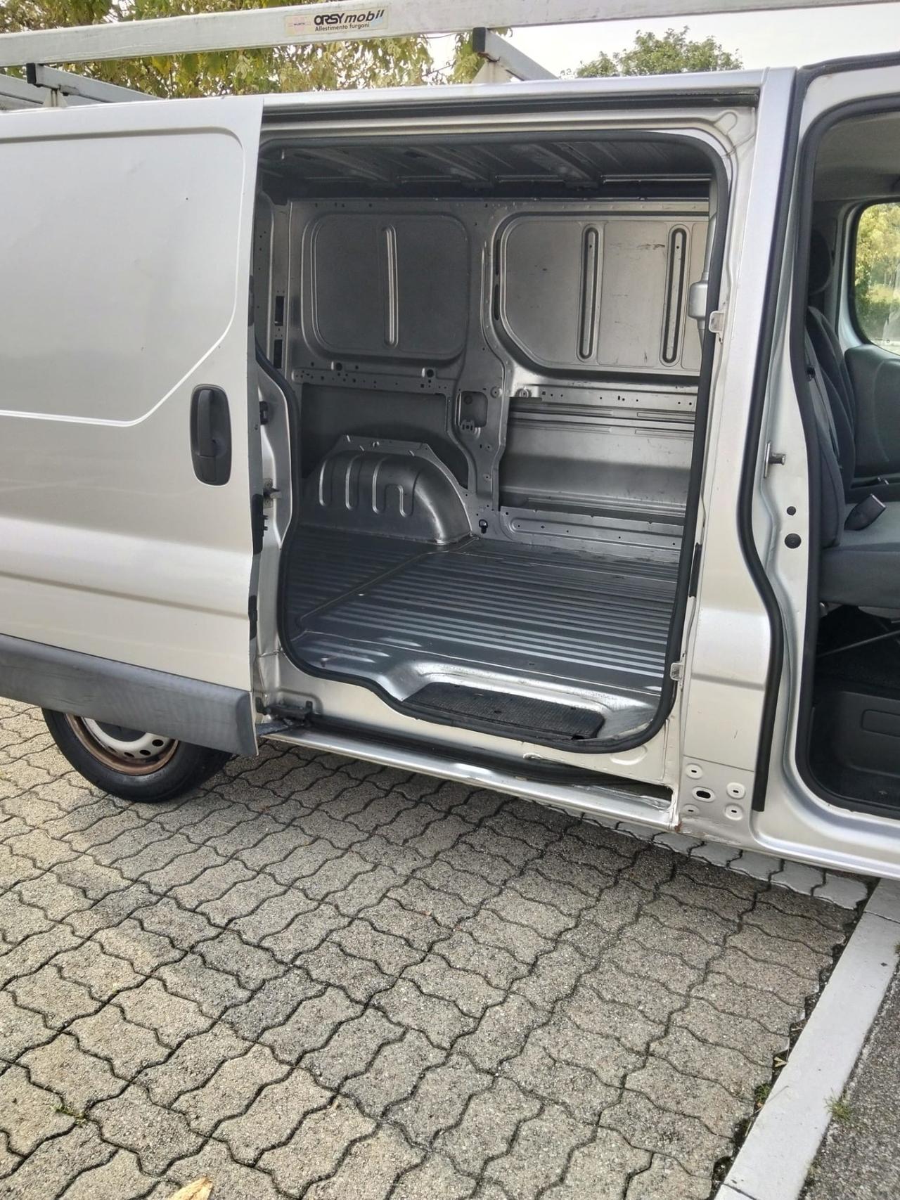 Renault Trafic T27 1.9 dCi 100CV PC-TN*3Posti*Clima