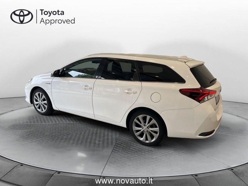 Toyota Auris 1.8 Hybrid Lounge